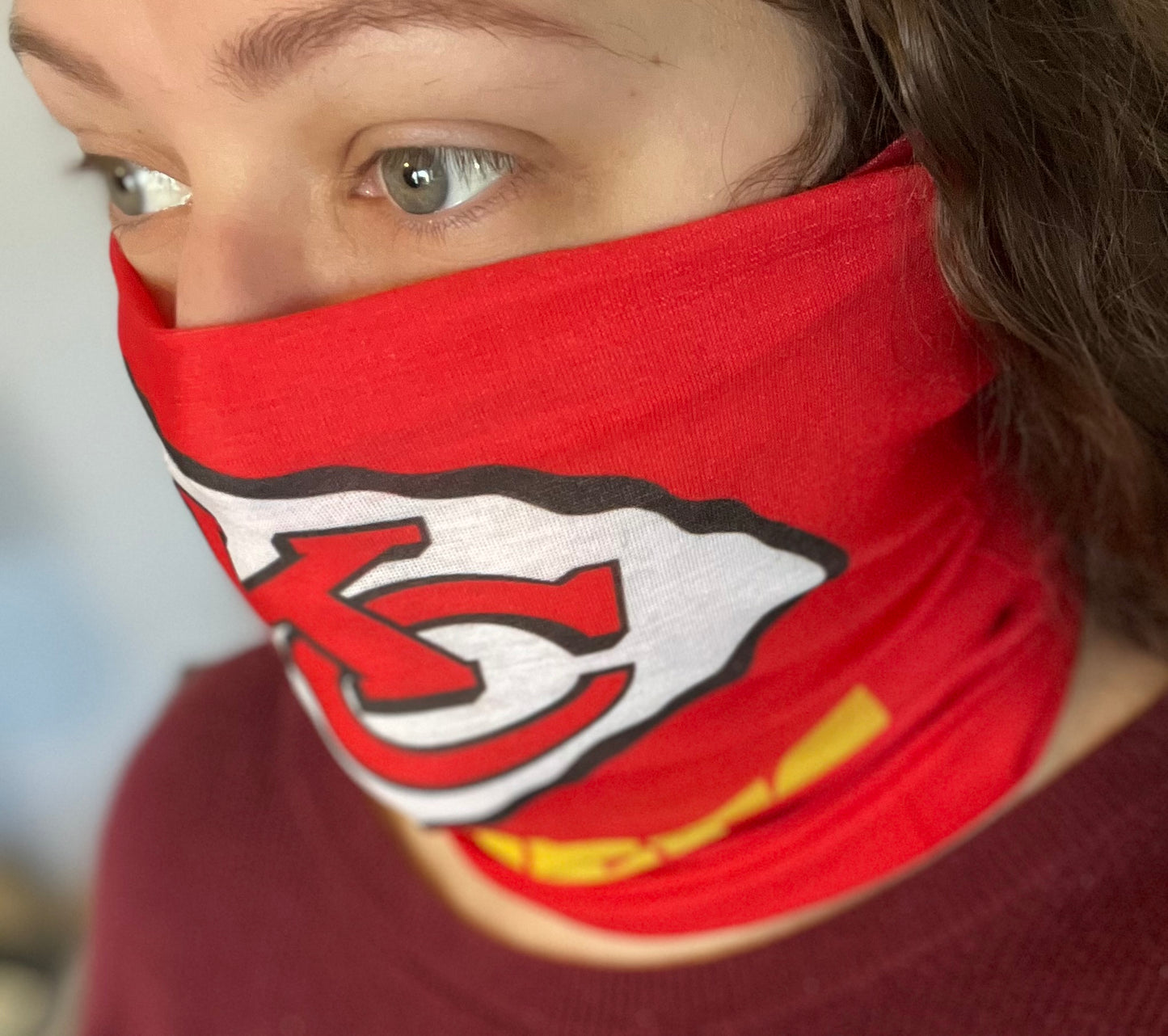 CHIEFS Arrowhead Neck Gaiter